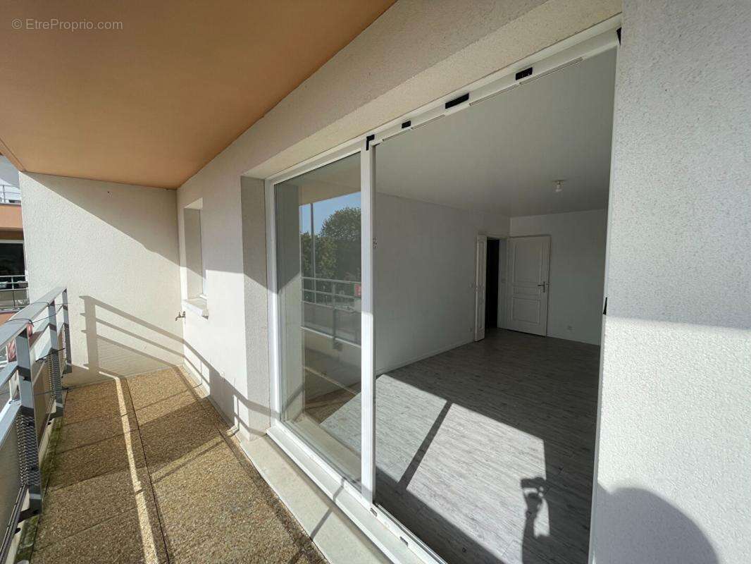 Appartement à EPERNON