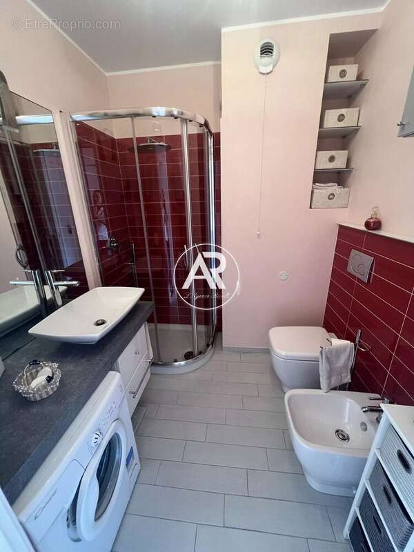 Appartement à ROQUEBRUNE-CAP-MARTIN