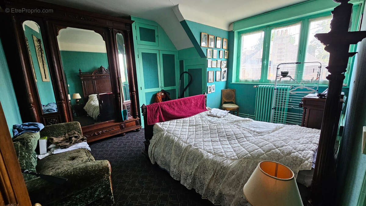 Maison à FRIERES-FAILLOUEL