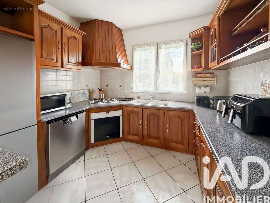 Photo 3 - Maison à VILLENEUVE-LE-ROI