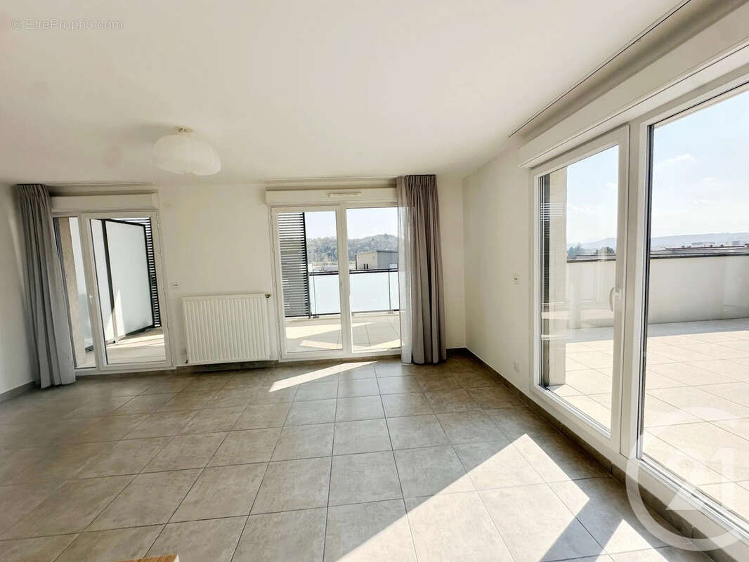 Appartement à BRIGNAIS