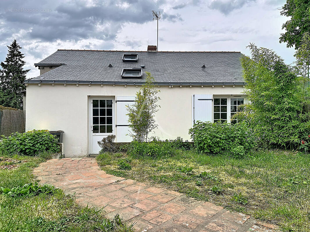Maison à BRISSAC-QUINCE