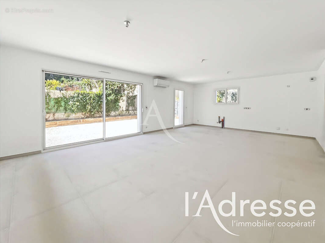Maison Aubagne - 4 pièces - 95 m2 - photo 2