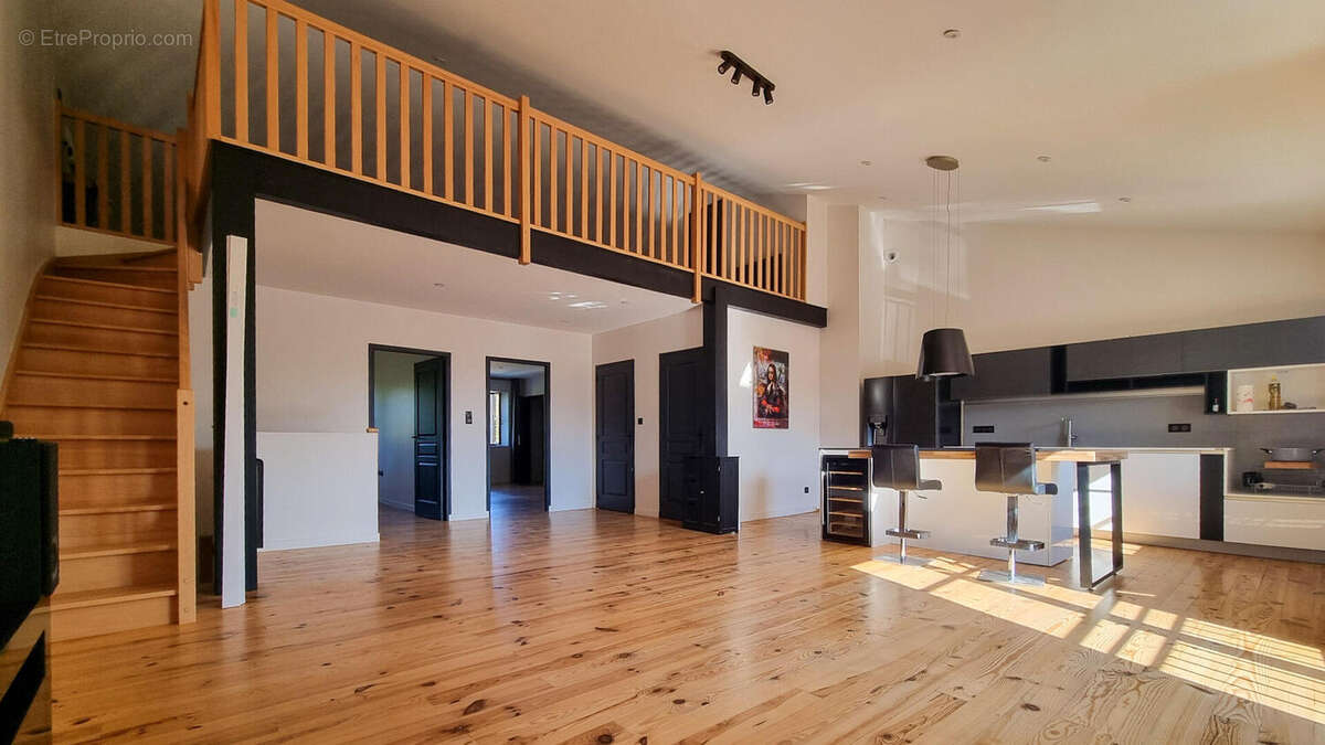 20251014151617 - Maison à MIREPOIX