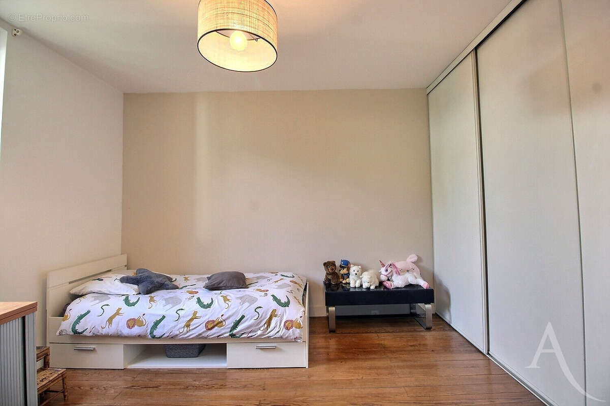 Maison Cadaujac 150 m2 avec piscine et garage - photo 10