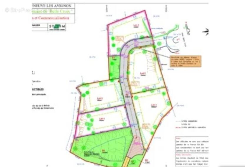 Terrain à VILLENEUVE-LES-AVIGNON