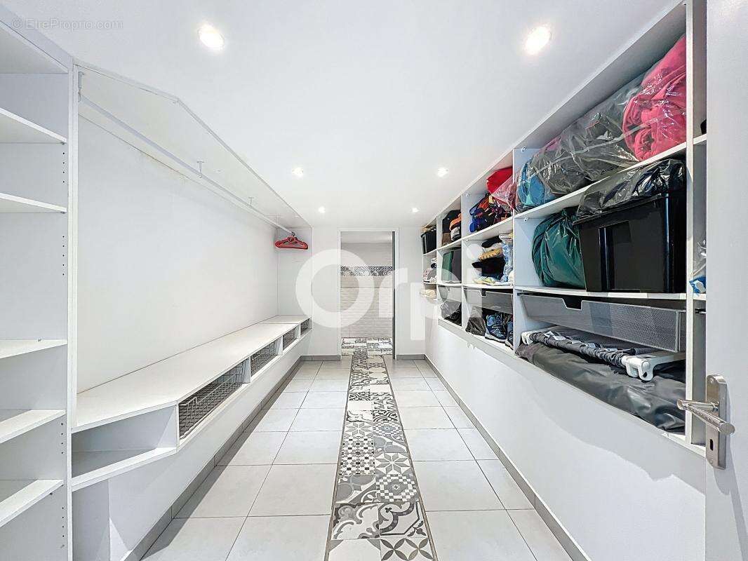 Maison à ROQUEBRUNE-SUR-ARGENS