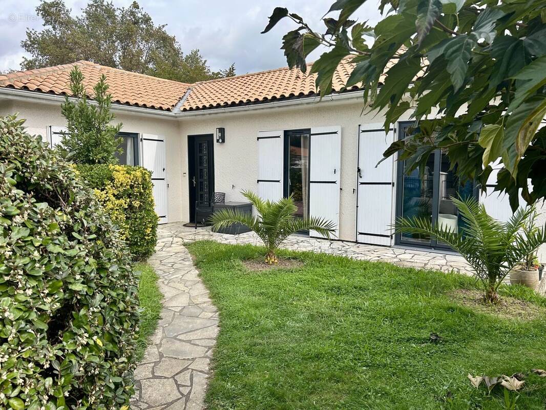 Maison à ARTIGUES-PRES-BORDEAUX