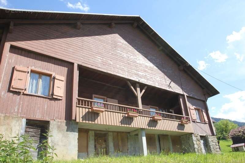 Maison à THONES