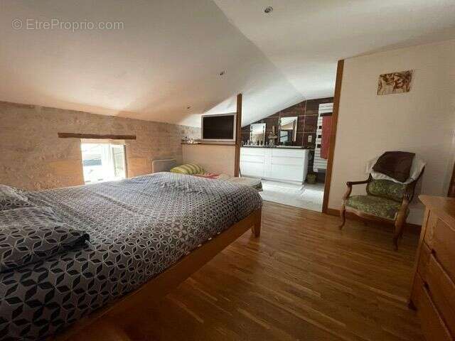 Maison à SAINT-HIPPOLYTE