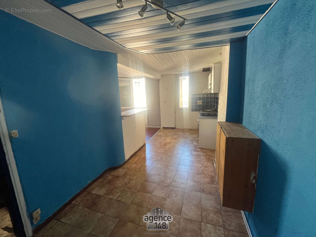 Appartement à MARSEILLE-2E