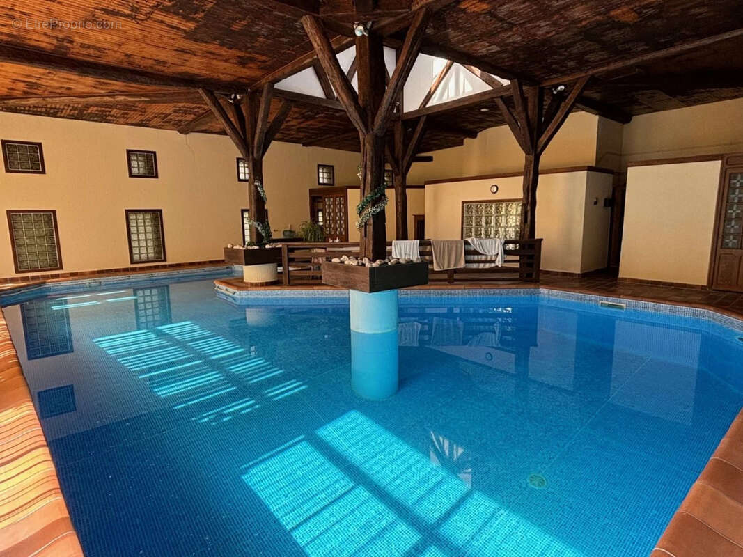 Domaine prestige sur 8,7 hectares - photo 13