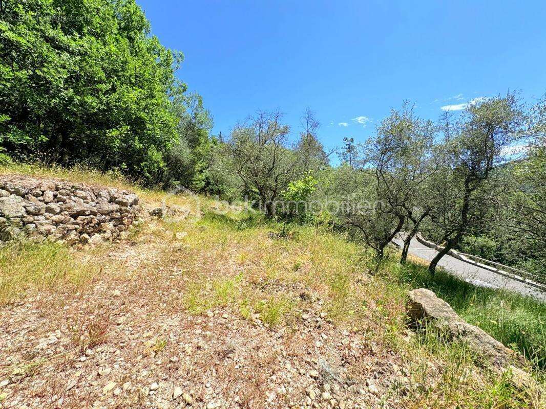  Terrain constructible – Pierrefeu (06910)  - photo 10