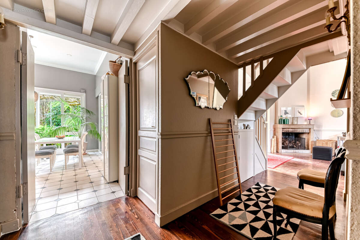 Appartement à SAINTE-FOY-LES-LYON