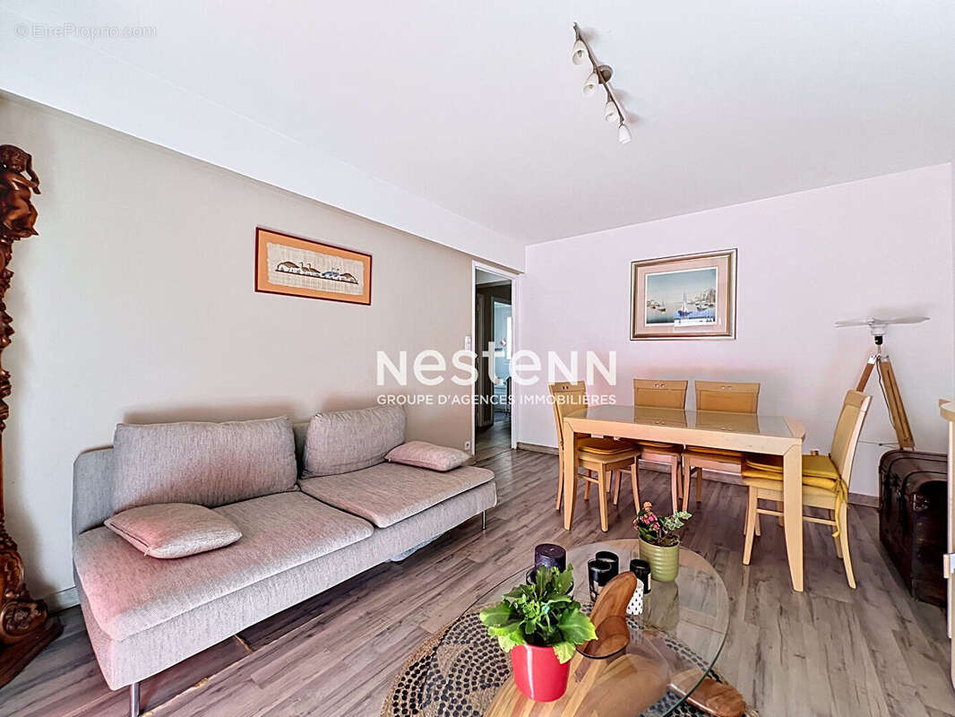 Golfe Juan - 2P - 48 m2 - Proche mer - Cave - Meublé - Traversant - photo 7