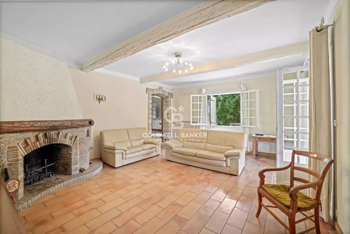 Maison à MOUGINS