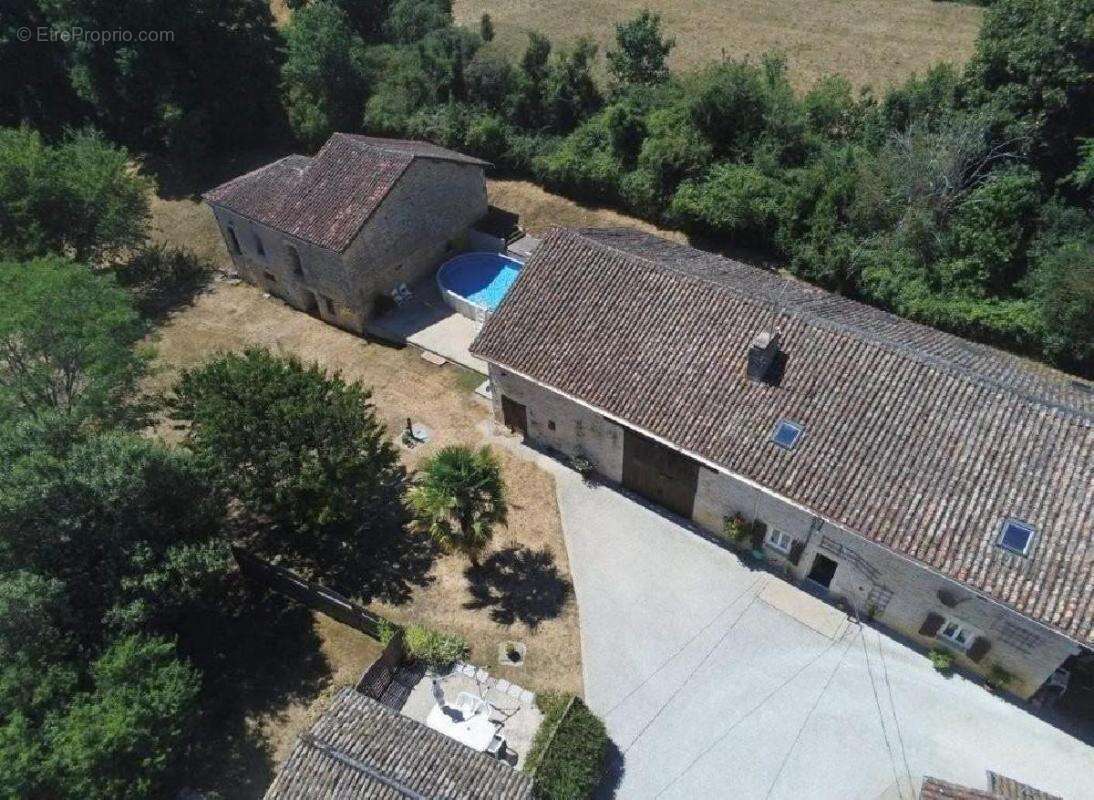 Maison à CIVRAY
