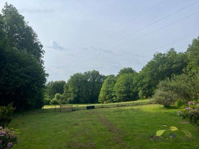 Maison à SAINT-HILAIRE-LES-COURBES