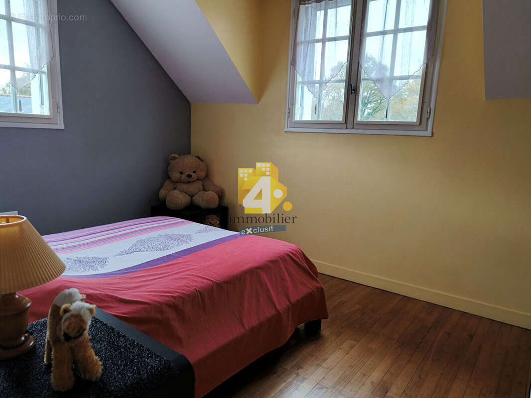 Maison à LA CHAPELLE-DES-MARAIS