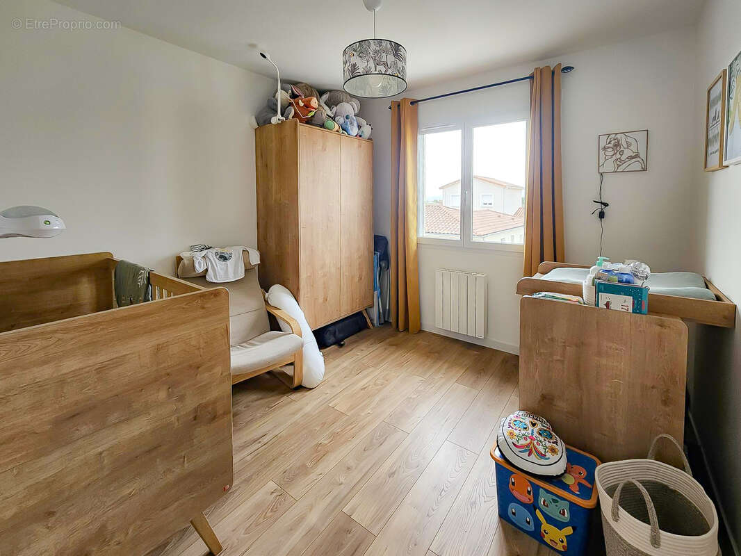 Maison à SALAISE-SUR-SANNE