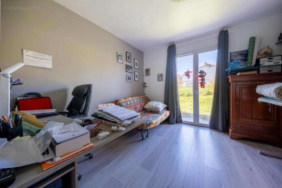 Maison à GRAZAC