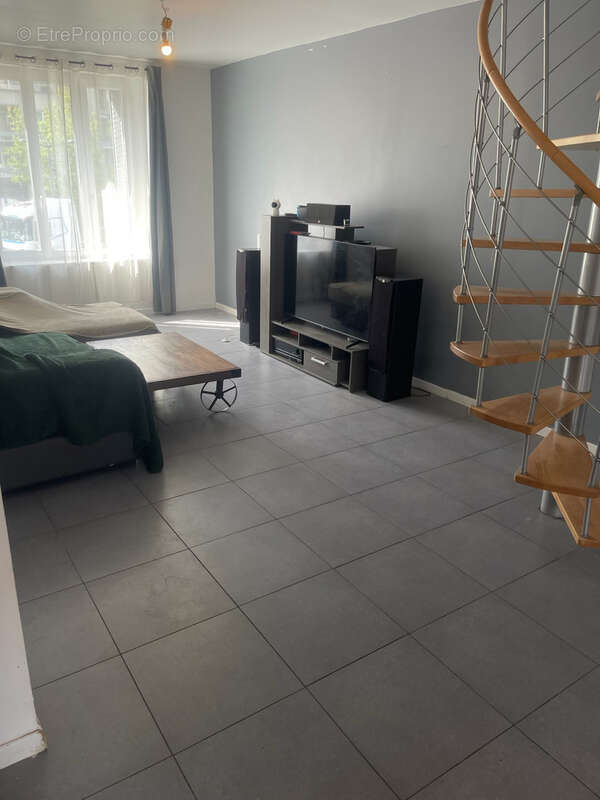 Appartement à LE PONT-DE-CLAIX