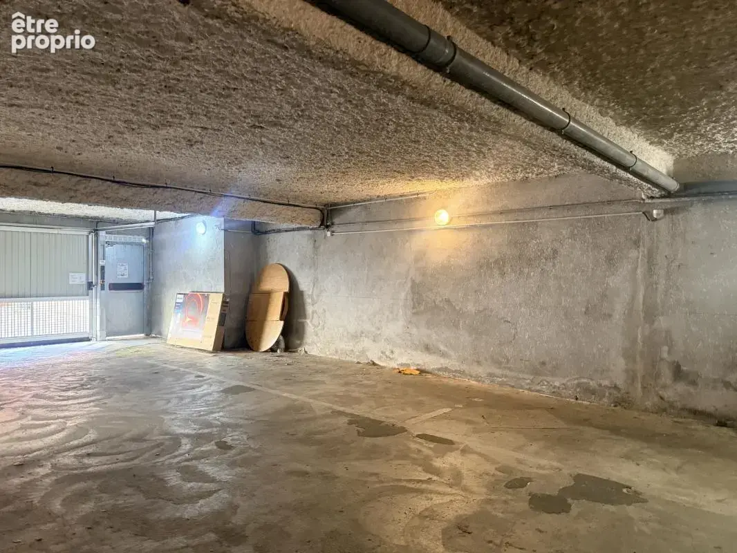 Vue panoramique sur les Pyrénées, garage et cellier : un T2 au dernier étage avec ascenseur ! - photo 7