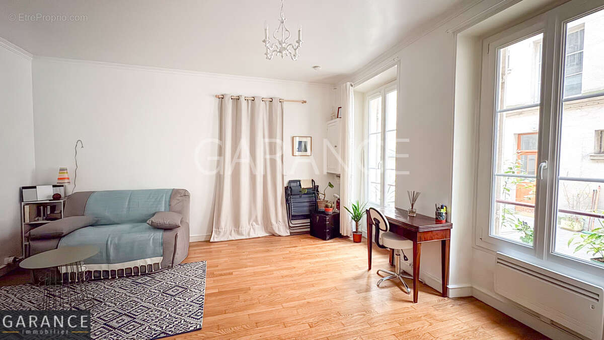 Appartement à PARIS-12E