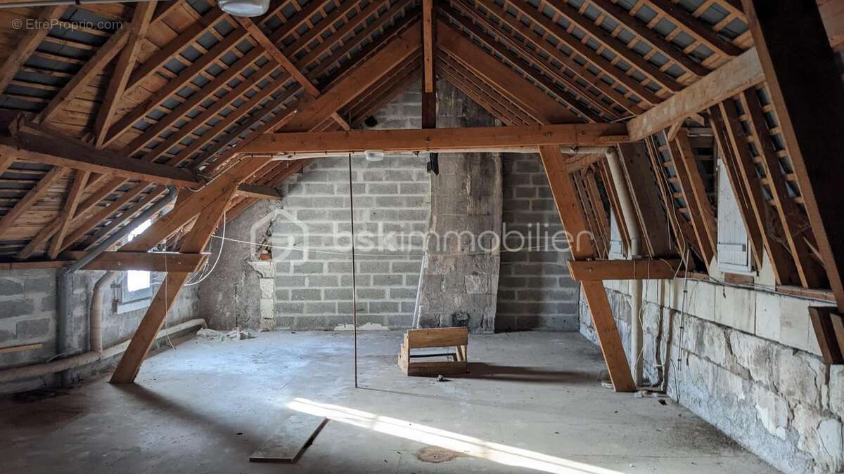 Maison à SAINTE-MAURE-DE-TOURAINE