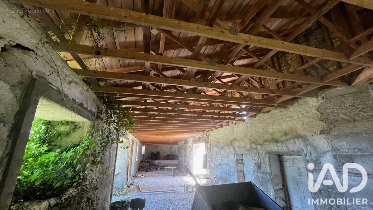 Photo 3 - Maison à AIGRE