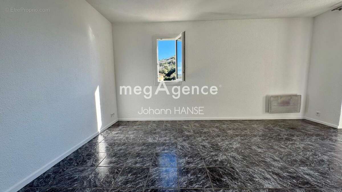 Appartement à LA CROIX-VALMER