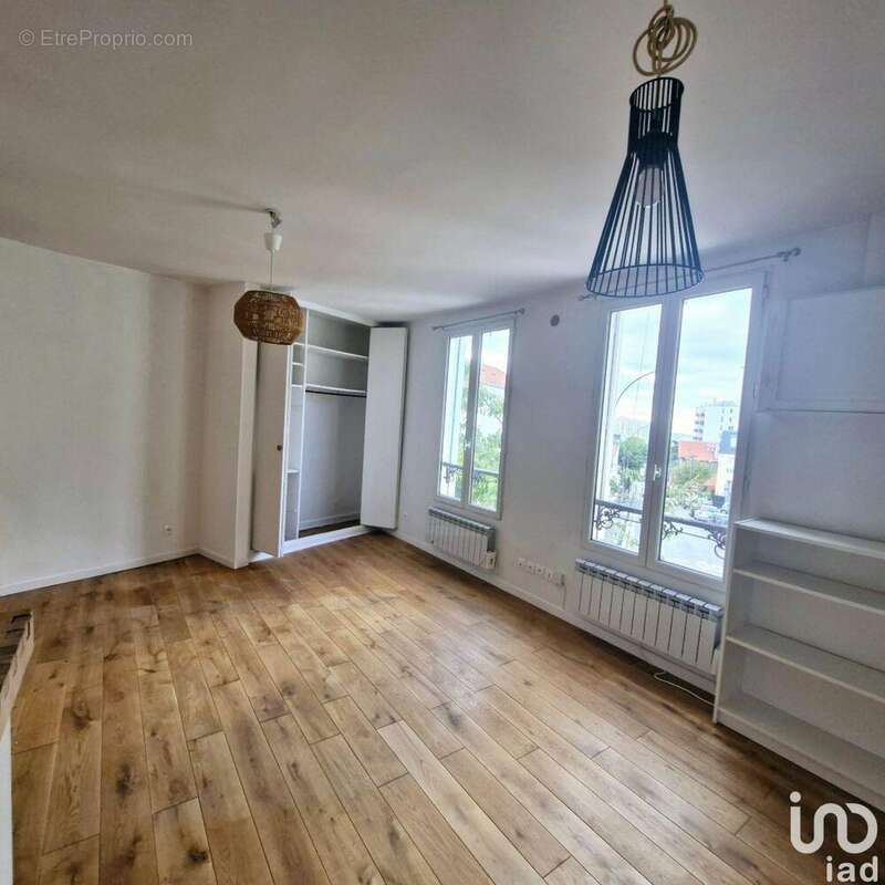 Photo 2 - Appartement à LES LILAS