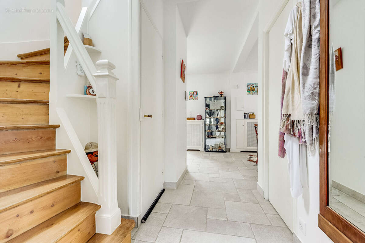 Maison à SAINT-MAUR-DES-FOSSES