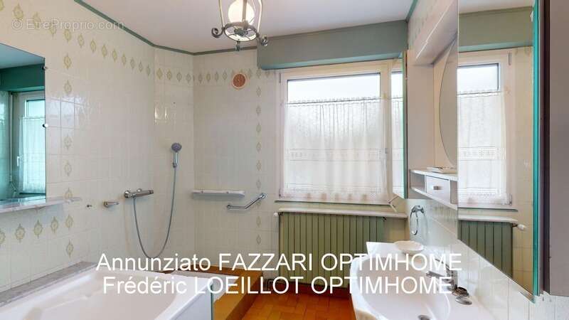 À vendre en exclusivité : Grande maison individuelle de 192 m² avec vue panoramique à Dun-sur-Meuse, proche de la Belgique et du - photo 12