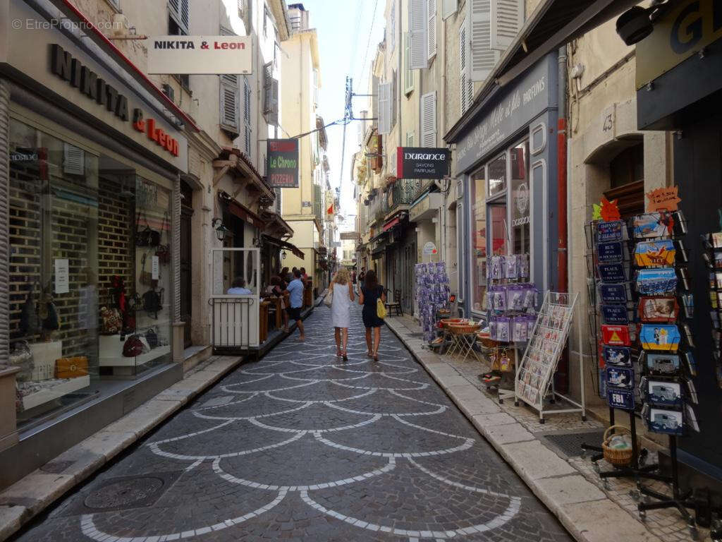 Commerce à ANTIBES