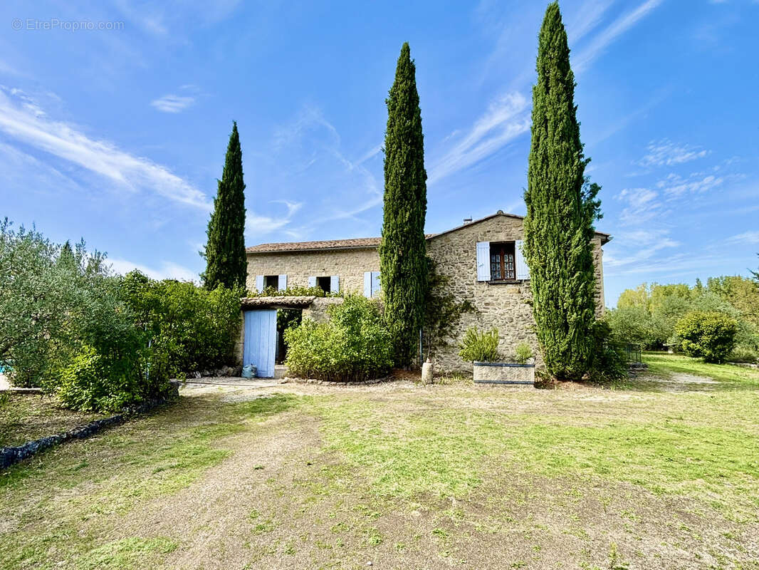 Maison à MALAUCENE
