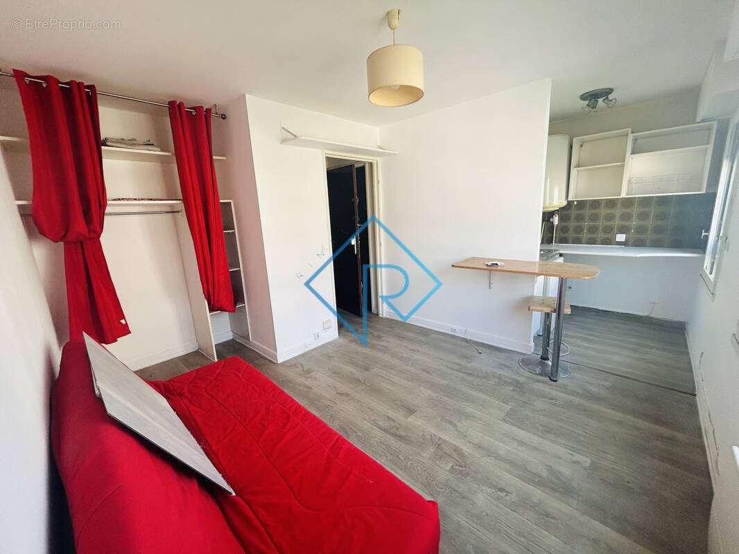 Appartement à PARIS-19E