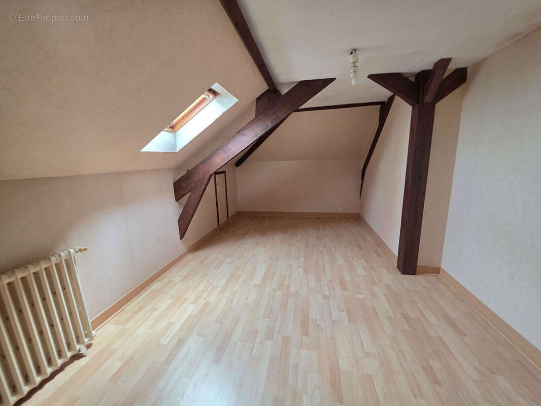 Maison 104m² à notre-dame-d'oé - photo 8