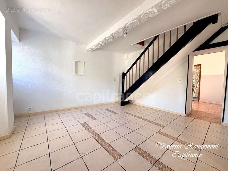 Maison à vendre 4 pièces LAROCHE SAINT CYDROINE (89) - photo 12