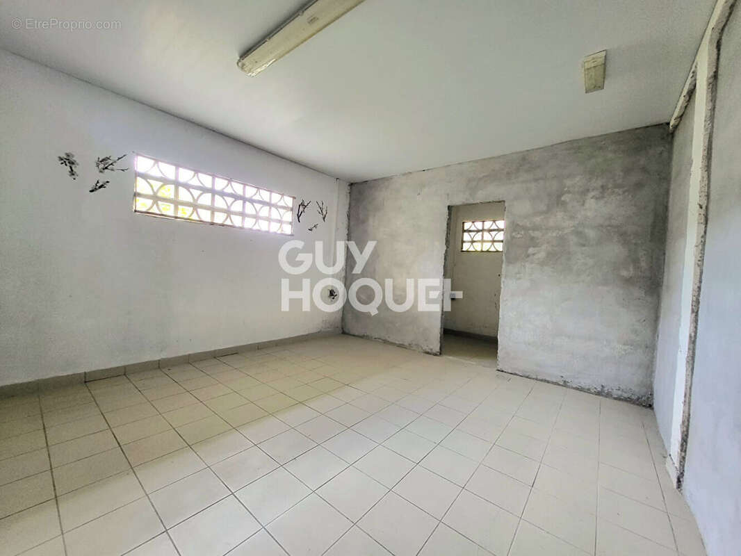 Maison à MONTSINERY-TONNEGRANDE