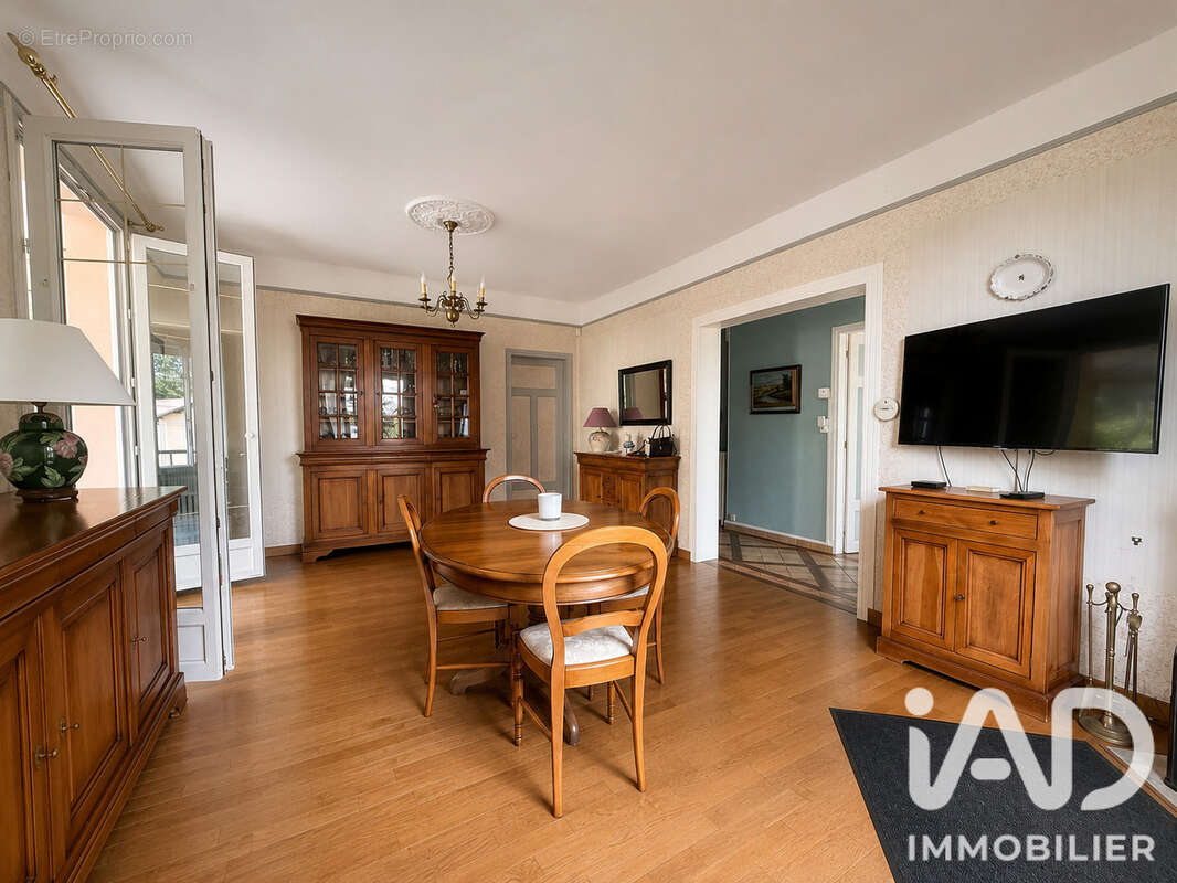 Maison 222 m² à Coulommiers  - photo 7