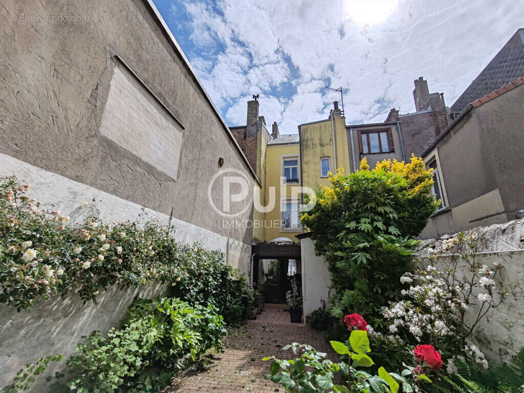 Jolie maison bourgeoise à vendre proche centre et Gare - photo 3