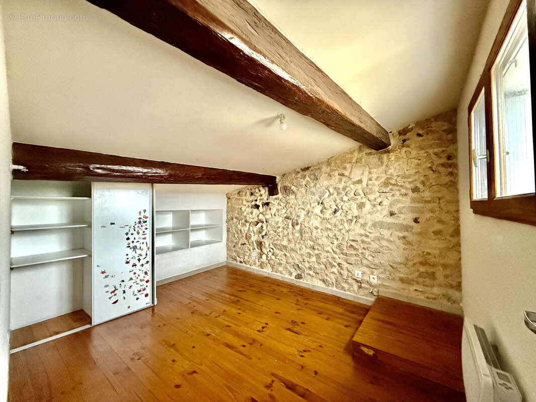 Appartement à FLORENSAC