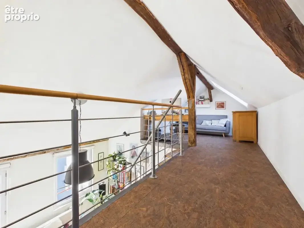 Nantes hypercentre - Appartement de caractère au dernier étage - photo 7