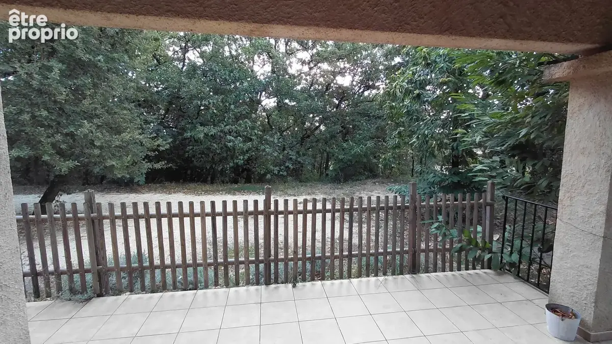 Belle Villa dans un cadre boisé - photo 6