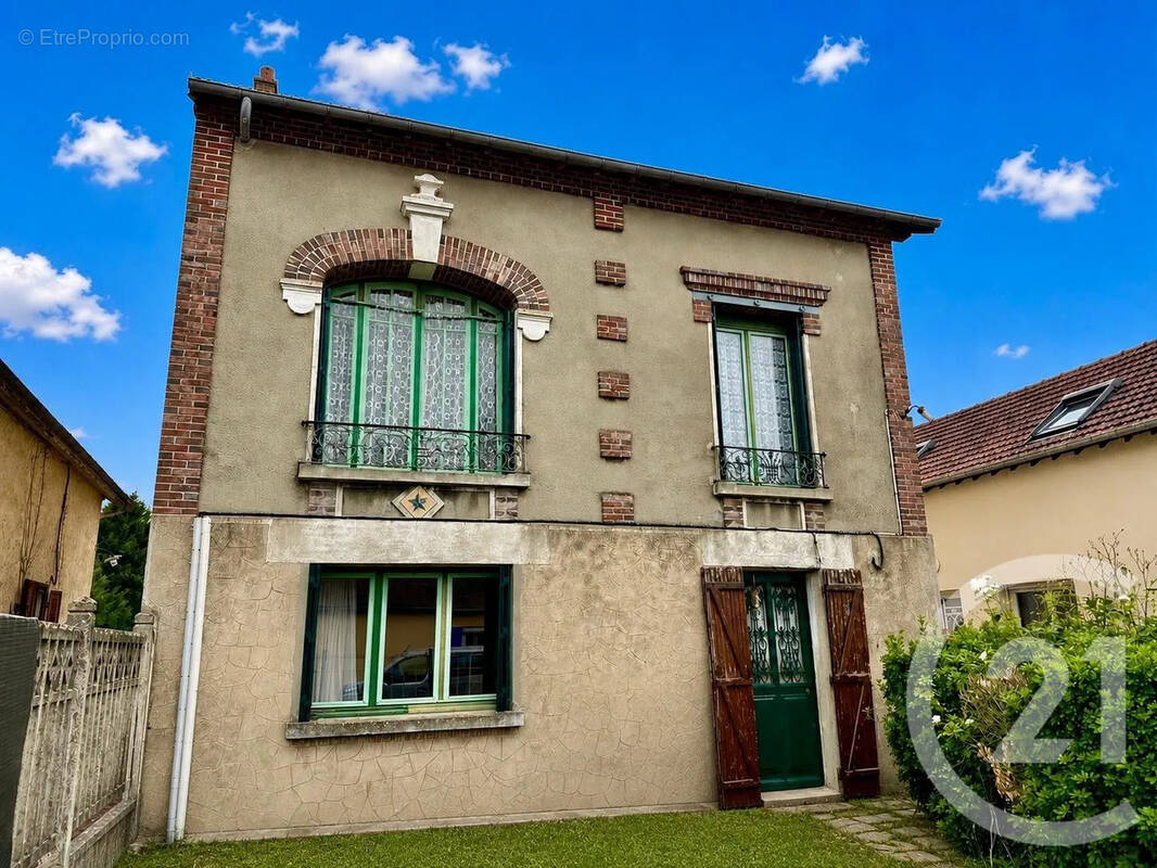 Maison à GARENNES-SUR-EURE