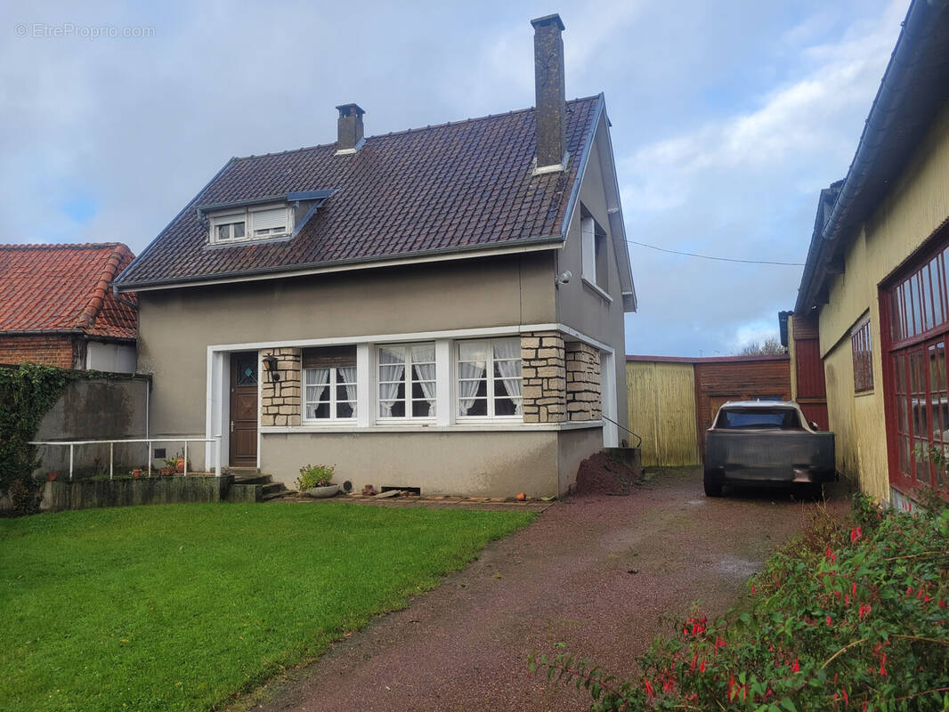 Maison à DOMLEGER-LONGVILLERS