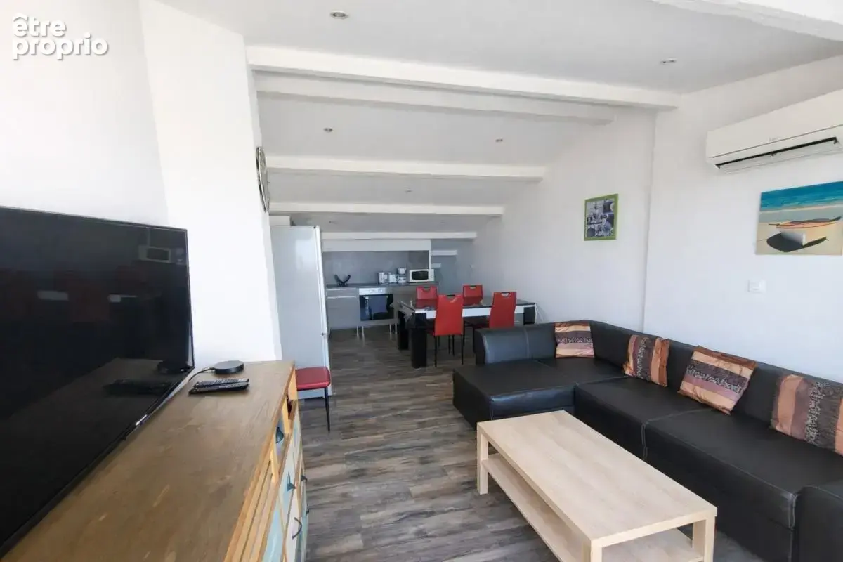 Duplex T2/3 climatisé – Vue mer & port – Terrasse 19 m² – Vendu meublé - photo 4