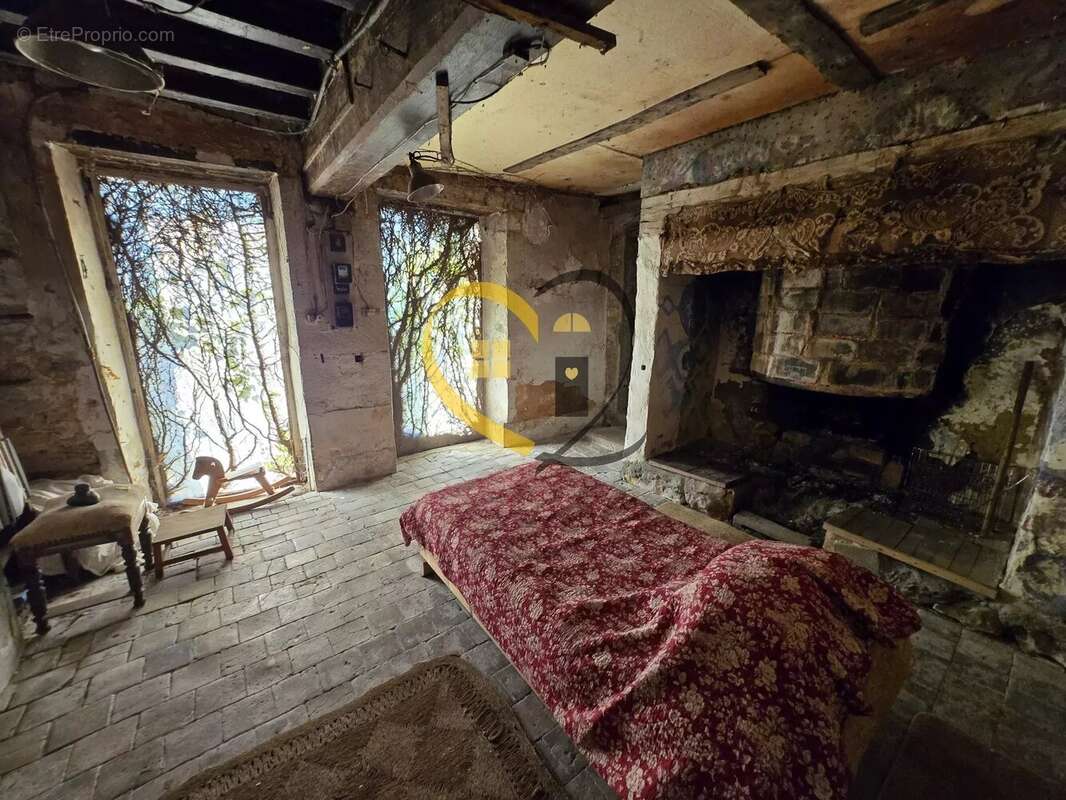 Maison à NEUVY-DEUX-CLOCHERS