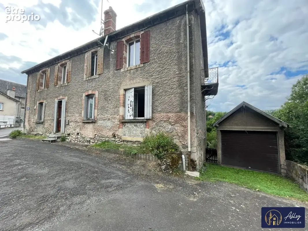 Immeuble 2 appartements YDES - Appartement à YDES